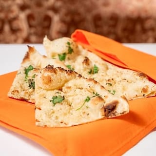 CHILI GARLIC NAAN